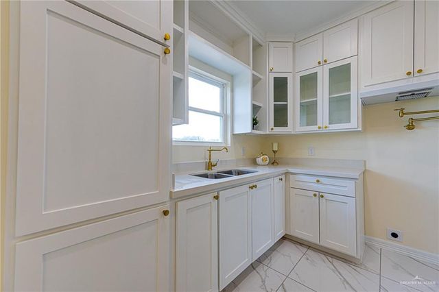 316 Charity Circle, La Feria, TX 78559