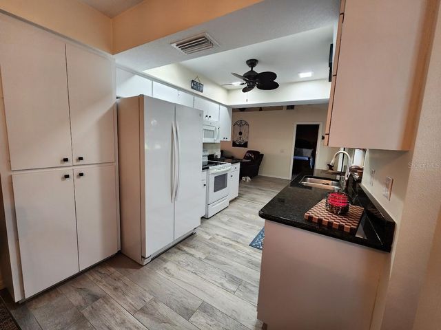 8137 GALBUT AVENUE, North Port, FL 34291