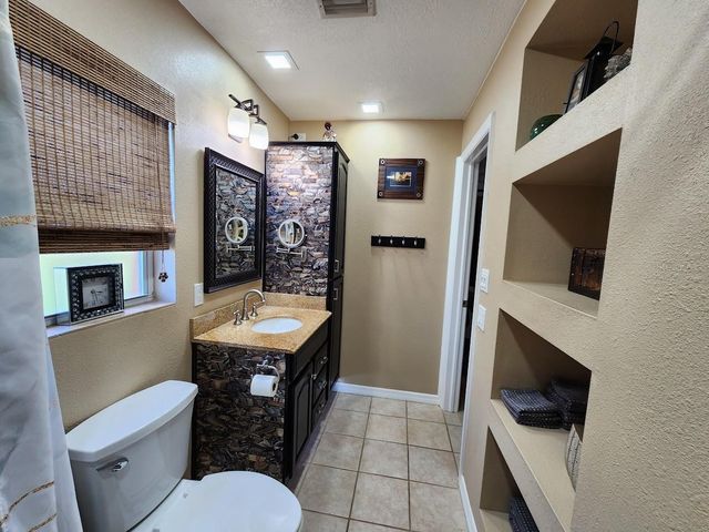 8137 GALBUT AVENUE, North Port, FL 34291