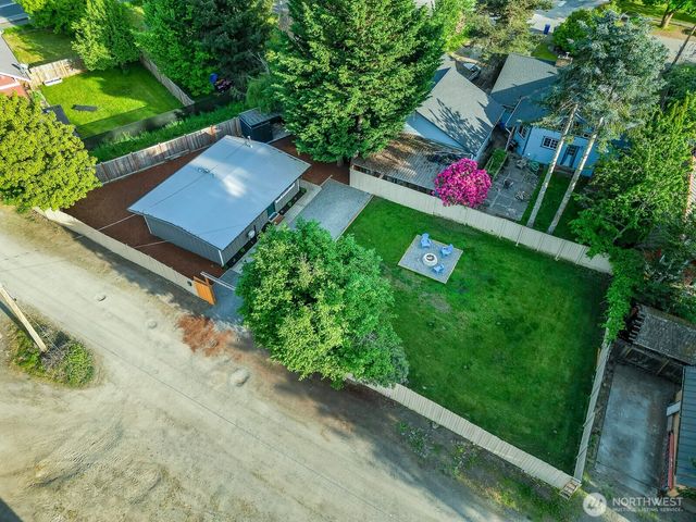 31952 W Bagwell Street, Carnation, WA 98014