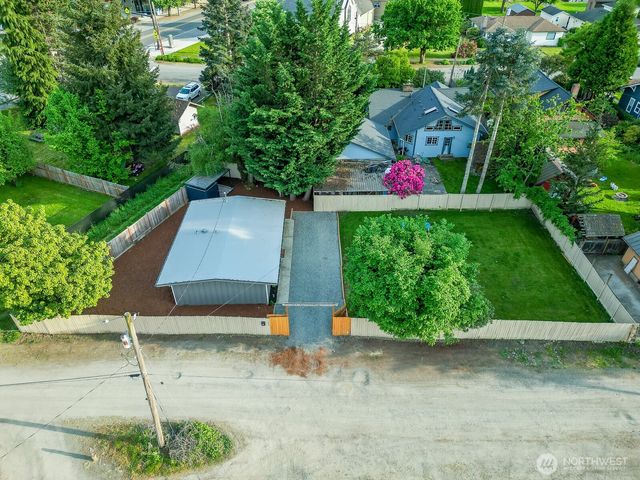 31952 W Bagwell Street, Carnation, WA 98014