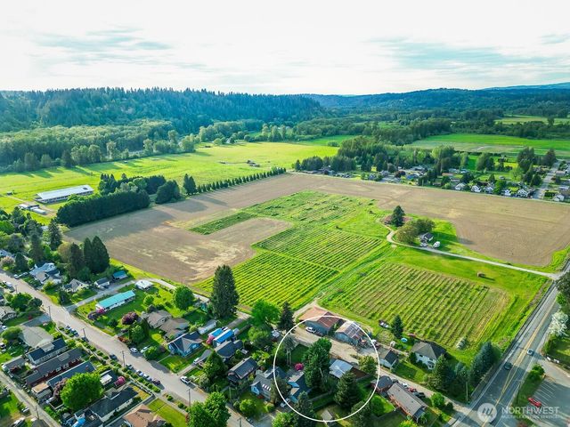 31952 W Bagwell Street, Carnation, WA 98014