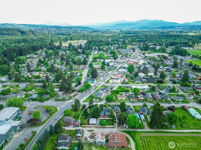 31952 W Bagwell Street, Carnation, WA 98014