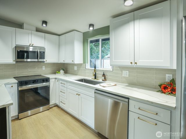 31952 W Bagwell Street, Carnation, WA 98014
