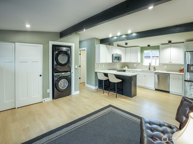 31952 W Bagwell Street, Carnation, WA 98014