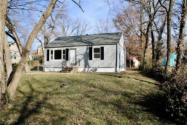 1505 Valley Road, Kansas City, KS 66102