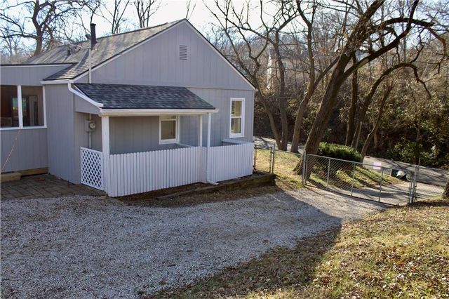 1505 Valley Road, Kansas City, KS 66102