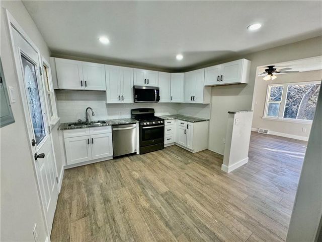 1505 Valley Road, Kansas City, KS 66102