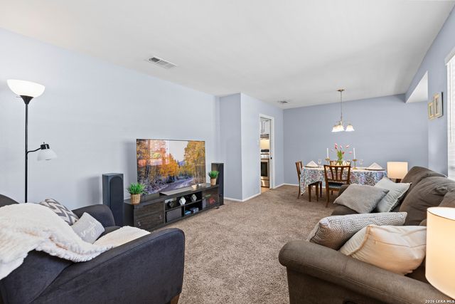 13023 Larkyorke St, San Antonio, TX 78233