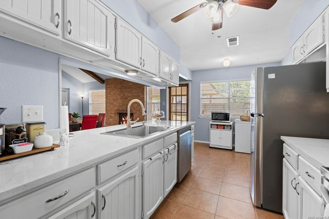 13023 Larkyorke St, San Antonio, TX 78233