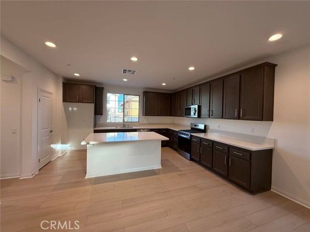 4262 S Malagon Privado, Ontario, CA 91761