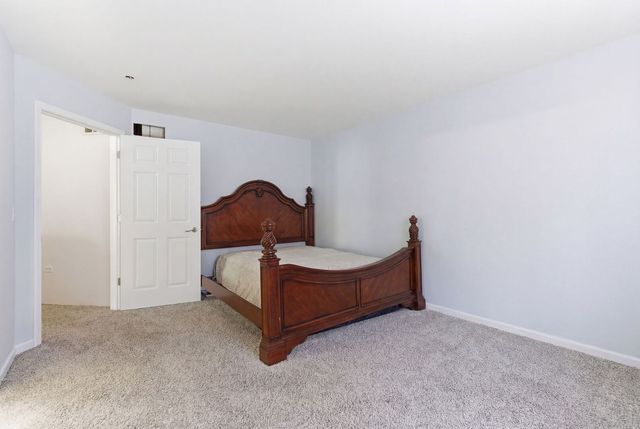 829 Lindsey Lane, Bolingbrook, IL 60440
