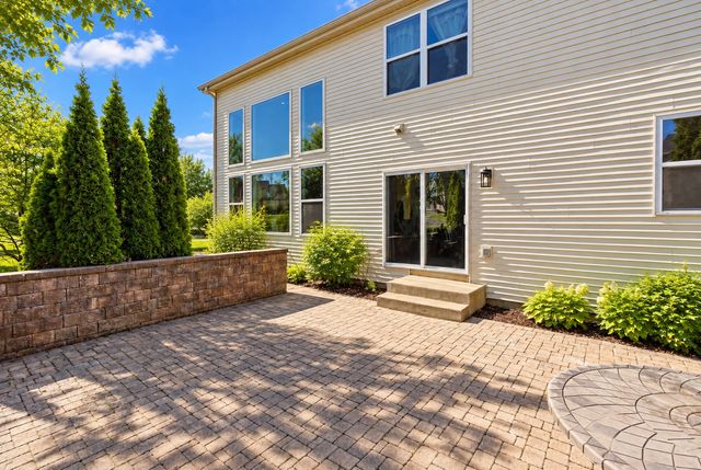829 Lindsey Lane, Bolingbrook, IL 60440