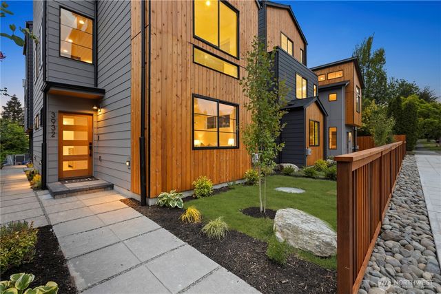 3932 S Angeline Street, Seattle, WA 98118
