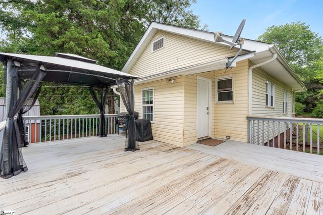 76 Lawrence Street, Lyman, SC 29365