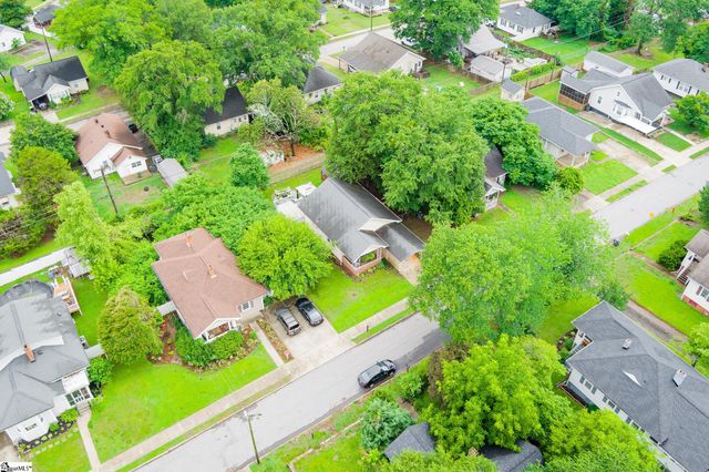 76 Lawrence Street, Lyman, SC 29365