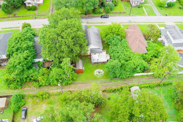76 Lawrence Street, Lyman, SC 29365
