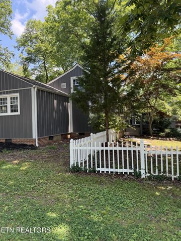 142 W Norris Rd, Norris, TN 37828