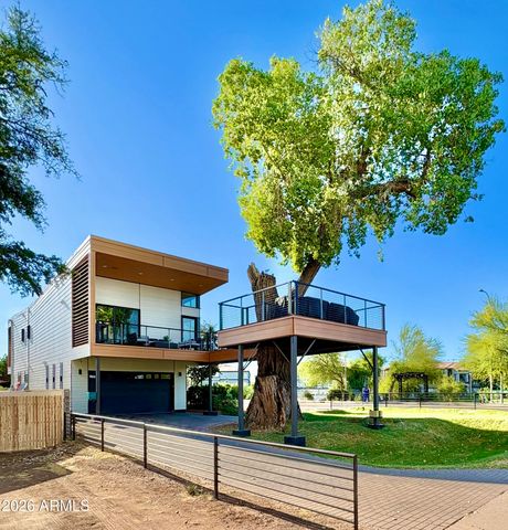 900 S UNA Avenue, Tempe, AZ 85281