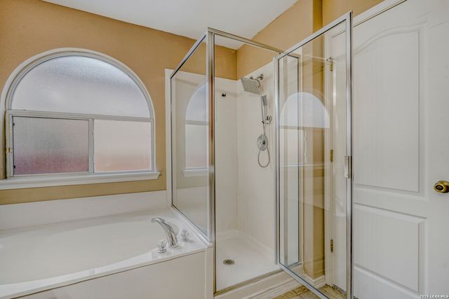 6807 Cutting Crk, San Antonio, TX 78244