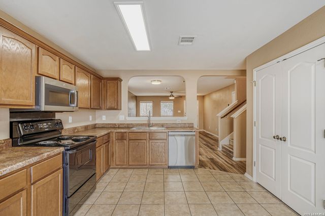 6807 Cutting Crk, San Antonio, TX 78244