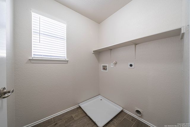 7702 Hedrick Farm, San Antonio, TX 78239