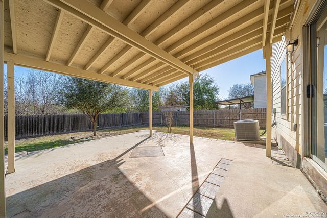 7702 Hedrick Farm, San Antonio, TX 78239