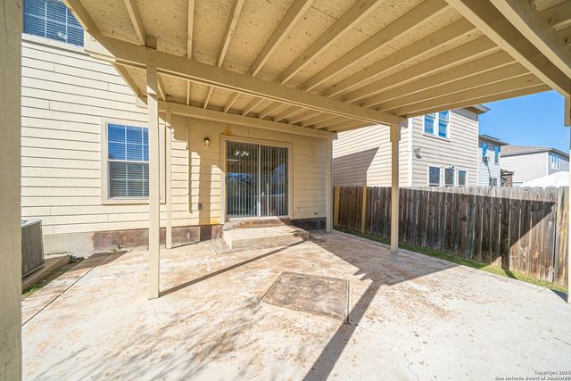 7702 Hedrick Farm, San Antonio, TX 78239