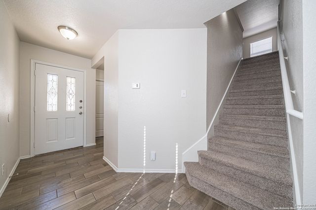 7702 Hedrick Farm, San Antonio, TX 78239