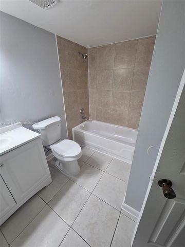 11441 NW 42nd St 11441, Coral Springs, FL 33065