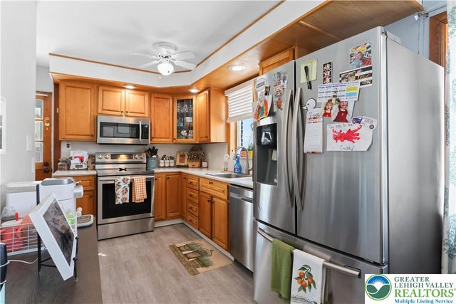 1030 New Jersey Avenue, Hellertown Boro, PA 18055