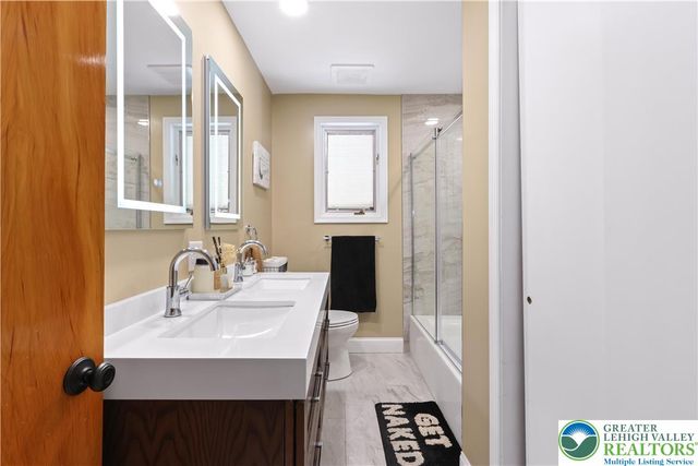 1030 New Jersey Avenue, Hellertown Boro, PA 18055