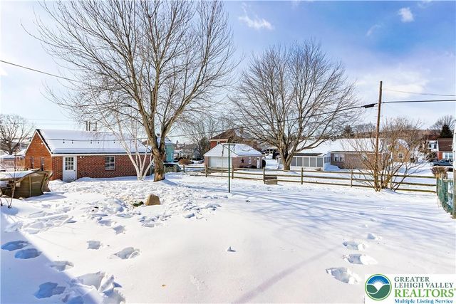 1030 New Jersey Avenue, Hellertown Boro, PA 18055