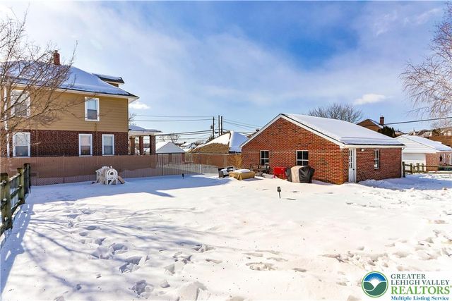 1030 New Jersey Avenue, Hellertown Boro, PA 18055