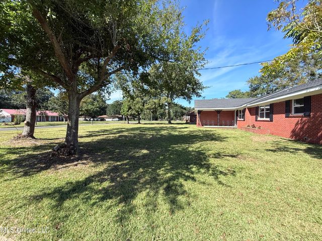 4330 Griffin Street, Moss Point, MS 39563