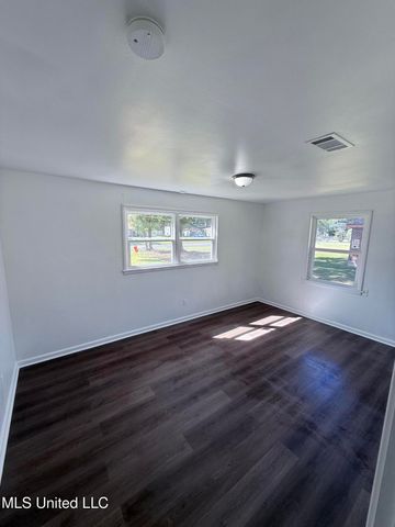 4330 Griffin Street, Moss Point, MS 39563