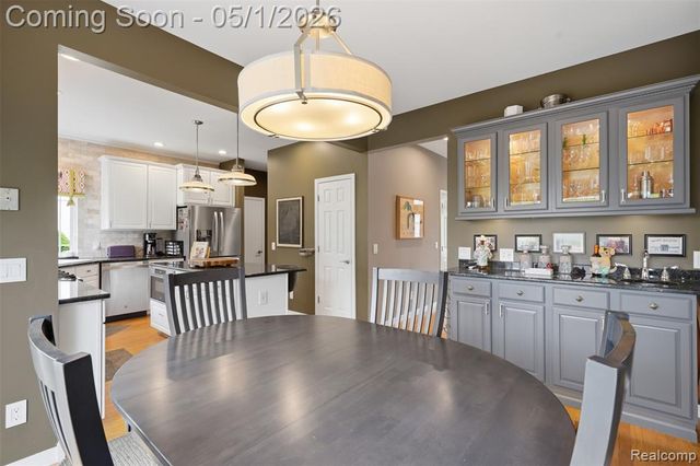 1054 Colt Lane, South Lyon, MI 48178