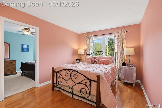 1054 Colt Lane, South Lyon, MI 48178