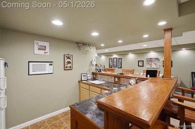 1054 Colt Lane, South Lyon, MI 48178