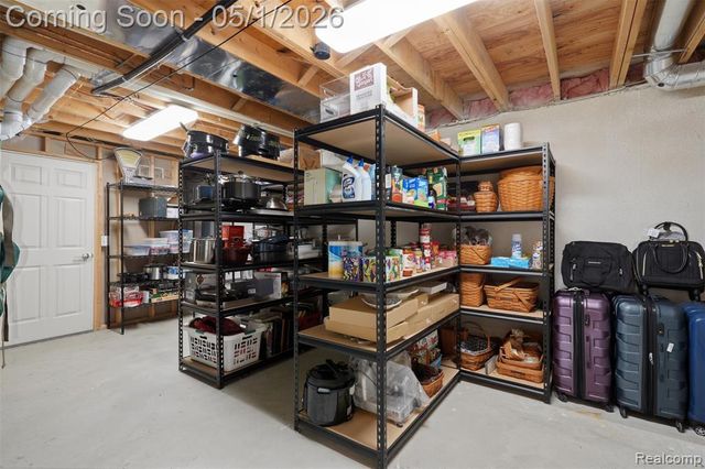 1054 Colt Lane, South Lyon, MI 48178