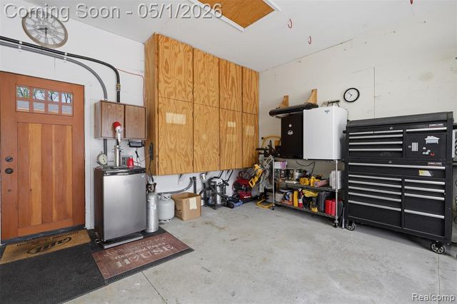 1054 Colt Lane, South Lyon, MI 48178