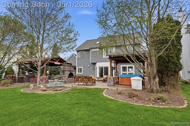 1054 Colt Lane, South Lyon, MI 48178
