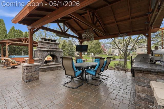 1054 Colt Lane, South Lyon, MI 48178