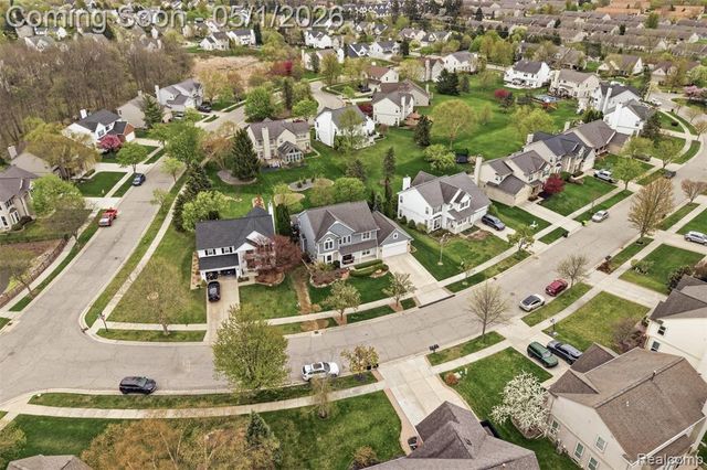 1054 Colt Lane, South Lyon, MI 48178