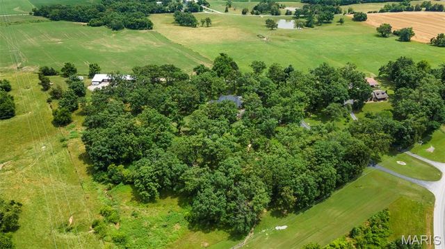 1841 N Main Street, Perryville, MO 63775