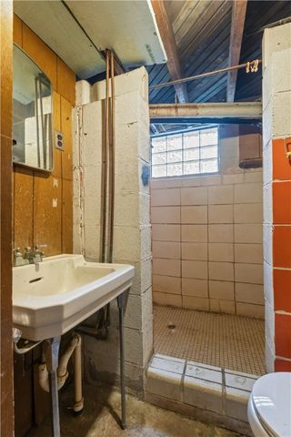 215 Main Street, Youngstown, PA 15696