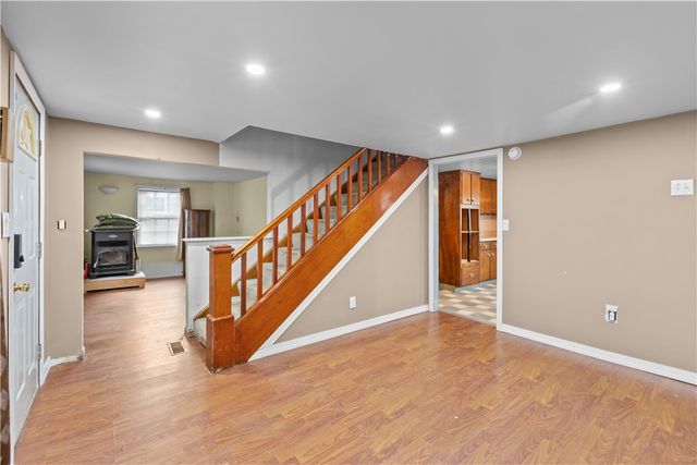 215 Main Street, Youngstown, PA 15696