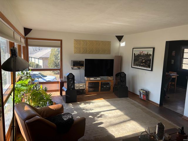 401 E Glendora Drive, Bloomington, IN 47408