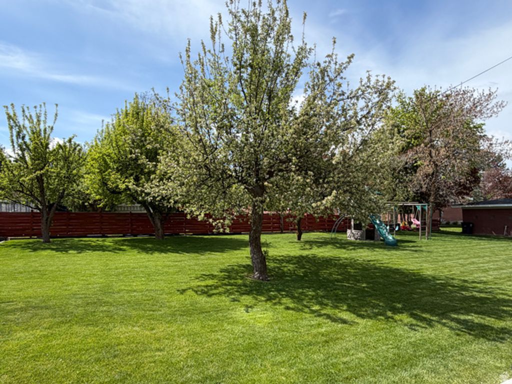 Image 15 of property listing at 270 S MAIN ST, Providence, UT 84332