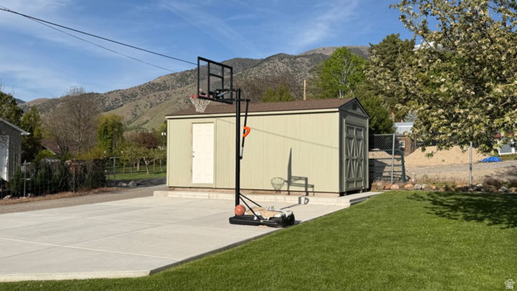 Image 18 of property listing at 270 S MAIN ST, Providence, UT 84332